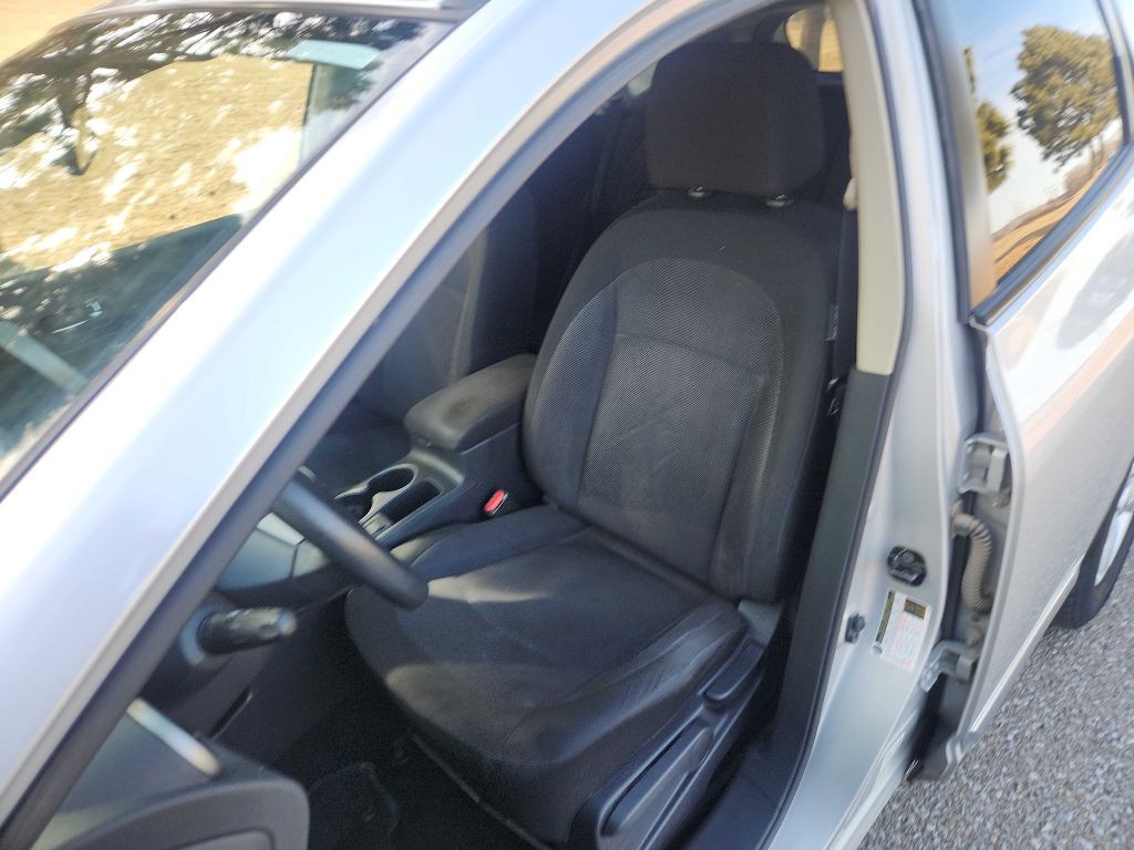 2012 Nissan Rogue Image 12