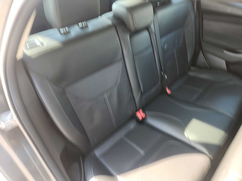 2015 Ford Focus Image 18