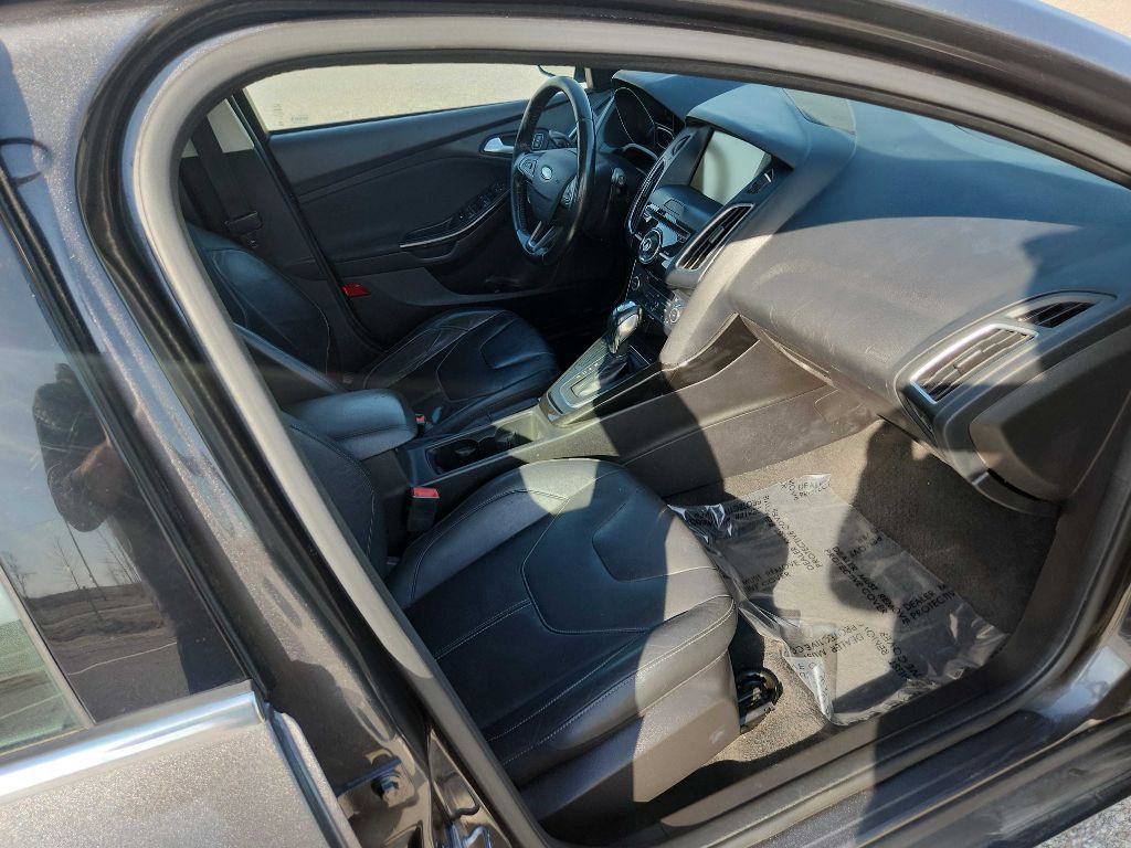2015 Ford Focus Image 19