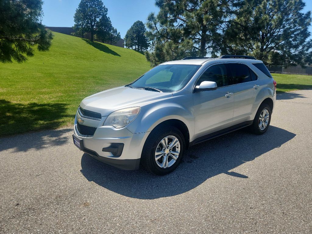 2011 Chevrolet Equinox Image 2