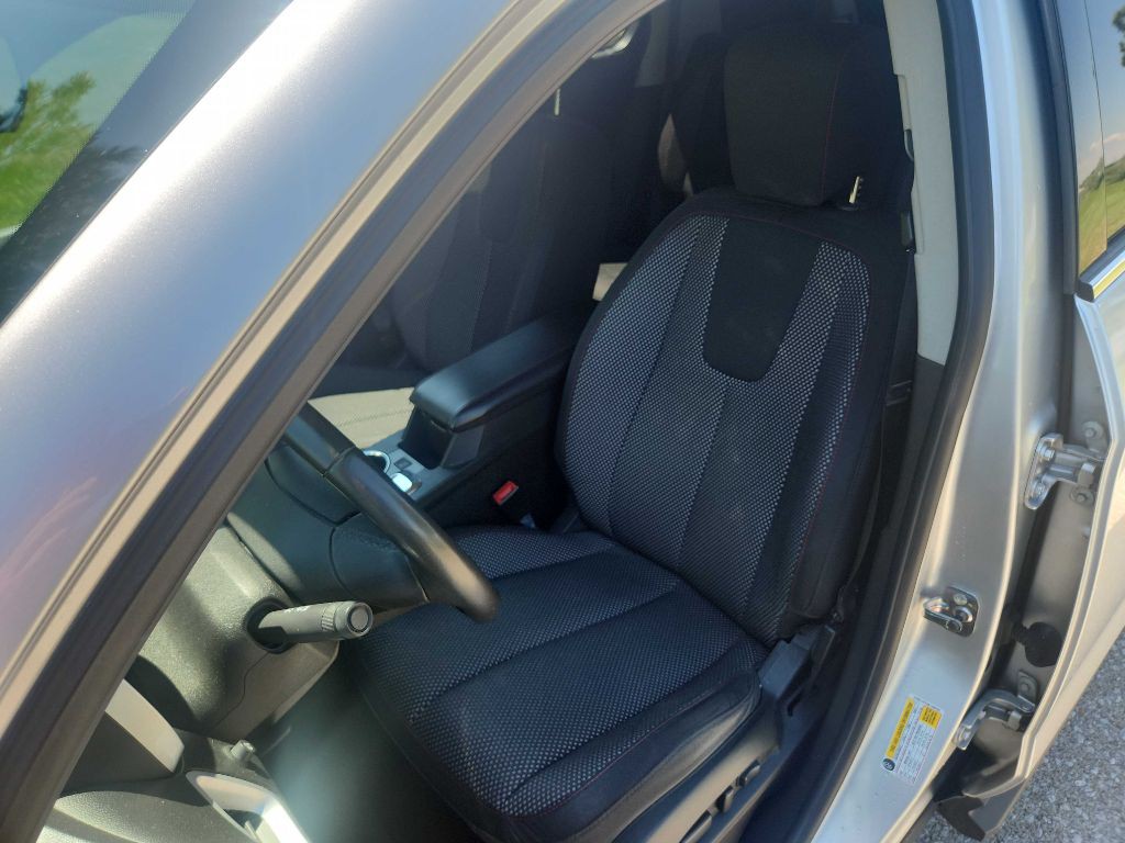 2011 Chevrolet Equinox Image 14