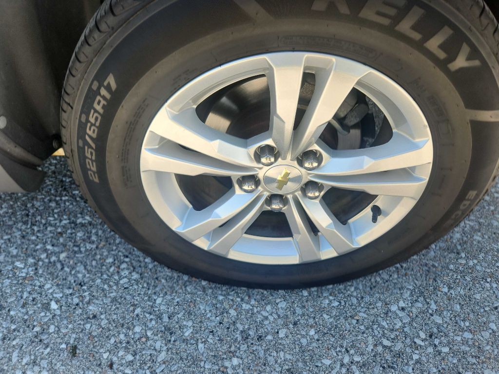 2011 Chevrolet Equinox Image 23