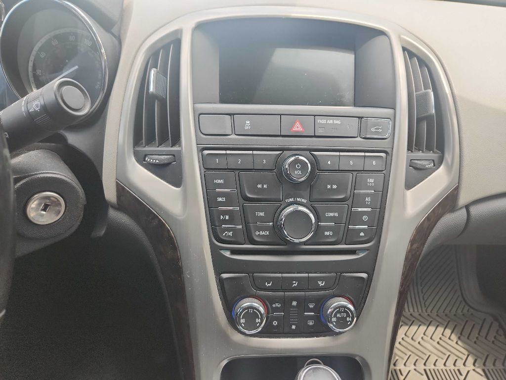 2012 Buick Verano Image 11