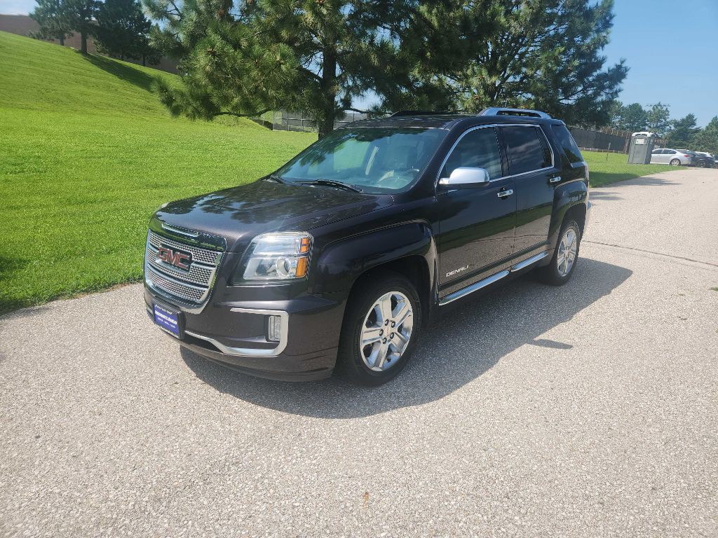 2016 GMC Terrain Image 2