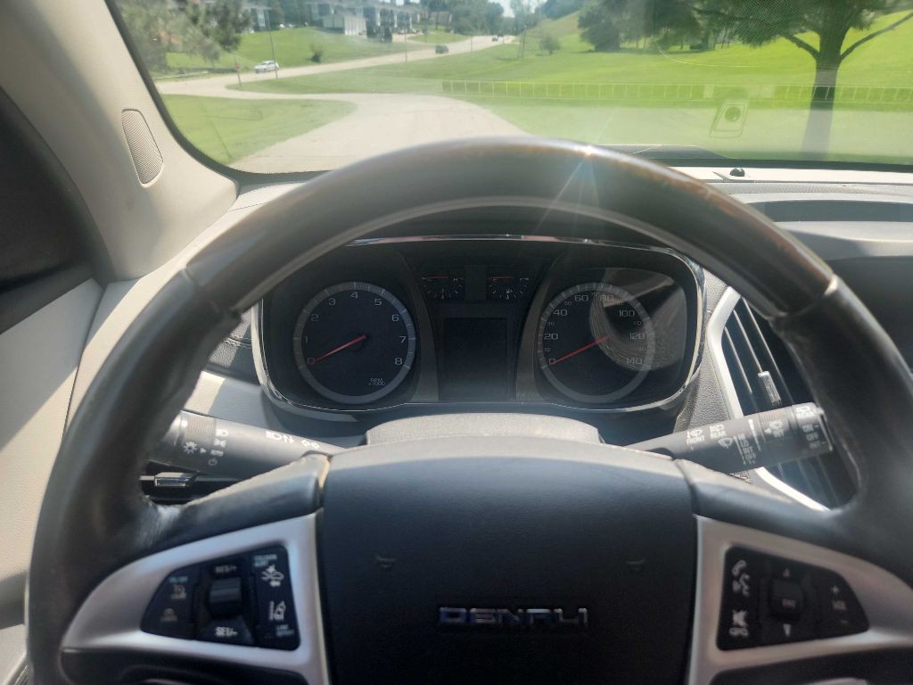 2016 GMC Terrain Image 12