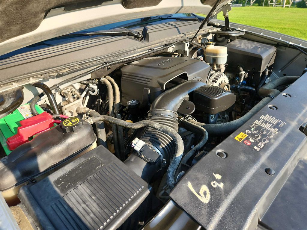 2013 Chevrolet Suburban Image 10