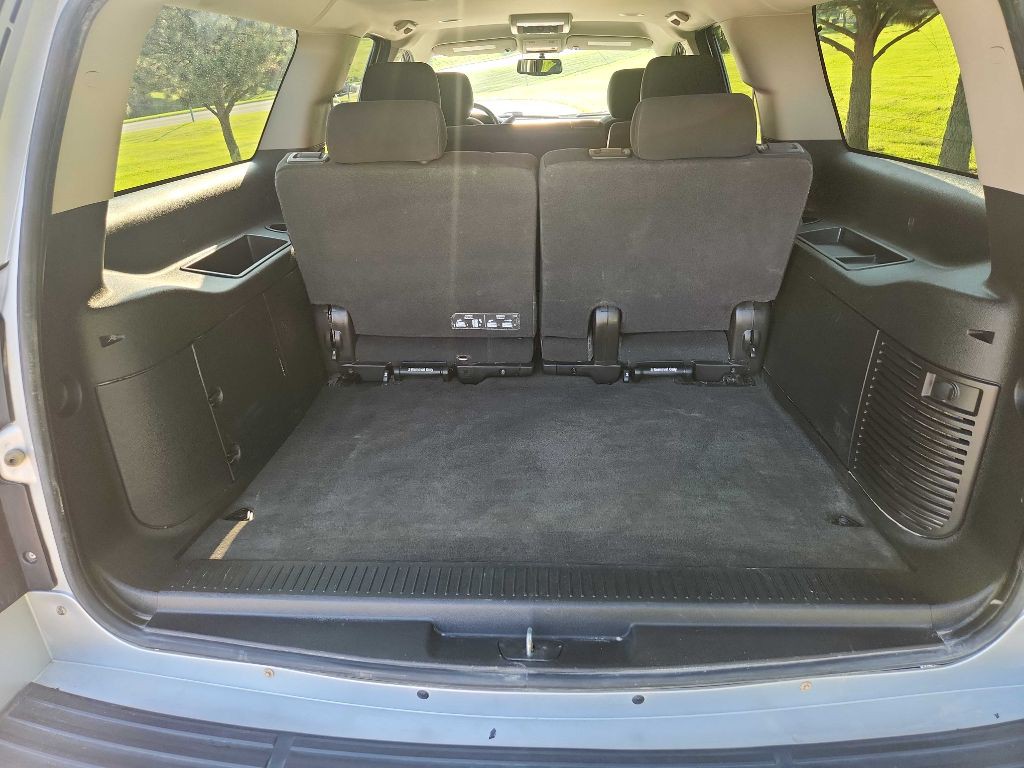 2013 Chevrolet Suburban Image 21