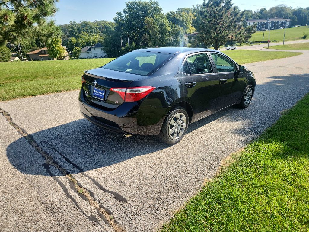 2015 Toyota Corolla Image 5