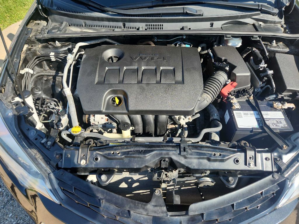 2015 Toyota Corolla Image 8