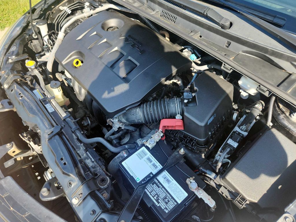 2015 Toyota Corolla Image 9