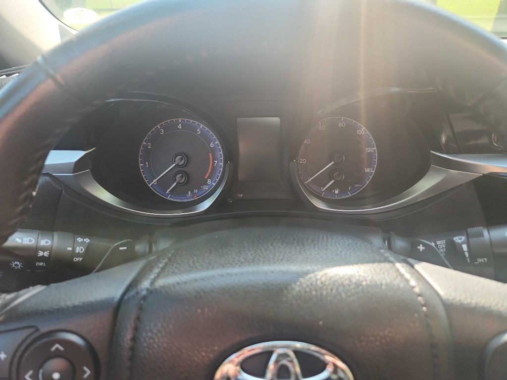 2015 Toyota Corolla Image 12