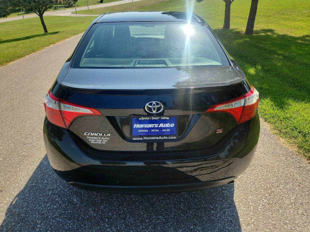 2015 Toyota Corolla Image 21