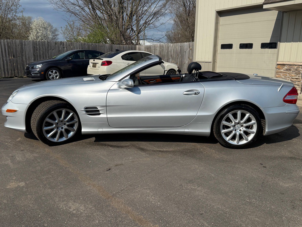2007 Mercedes-Benz SL-Class Image 4