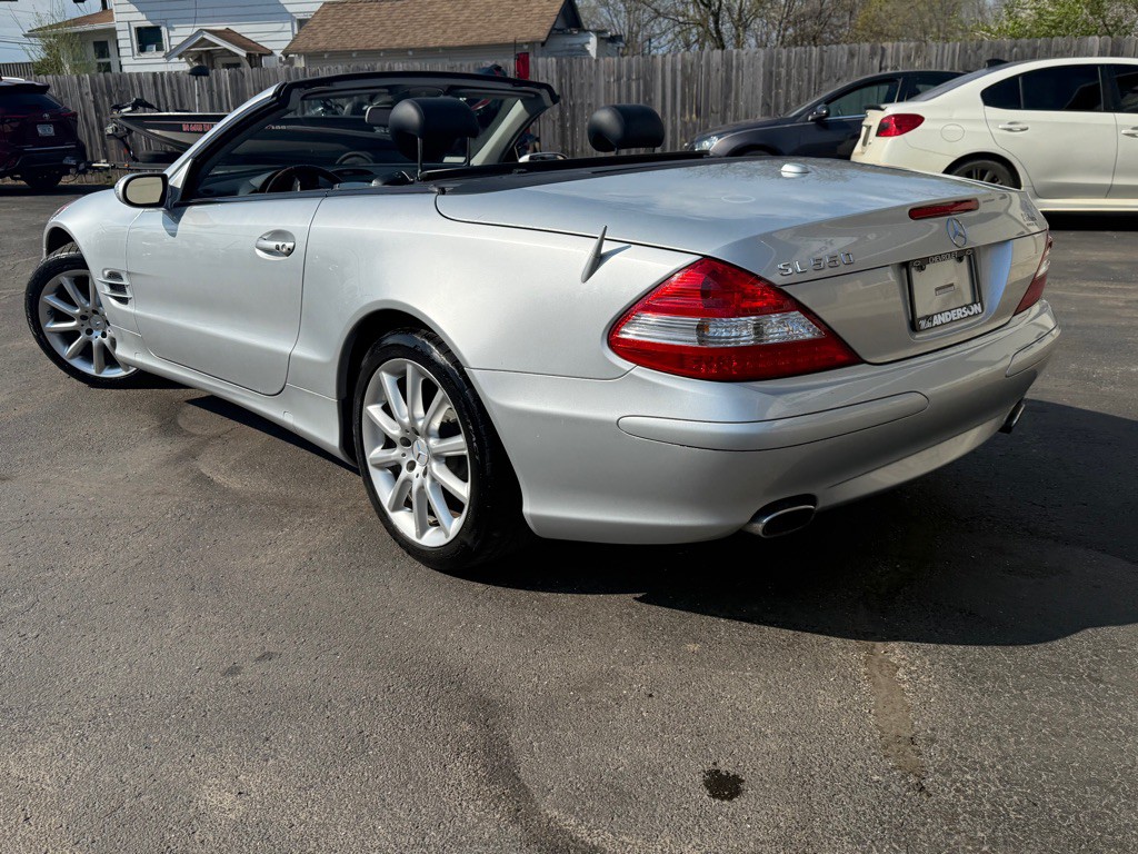 2007 Mercedes-Benz SL-Class Image 8