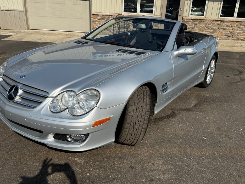2007 Mercedes-Benz SL-Class Image 17