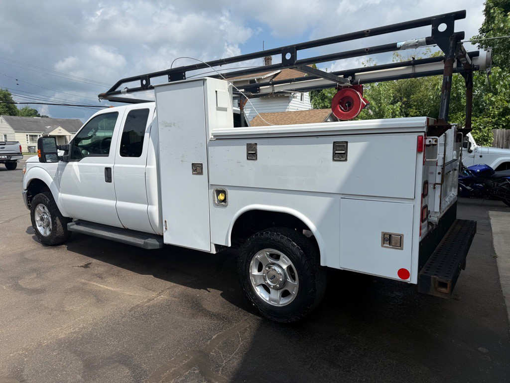 2015 Ford F-350 Image 3