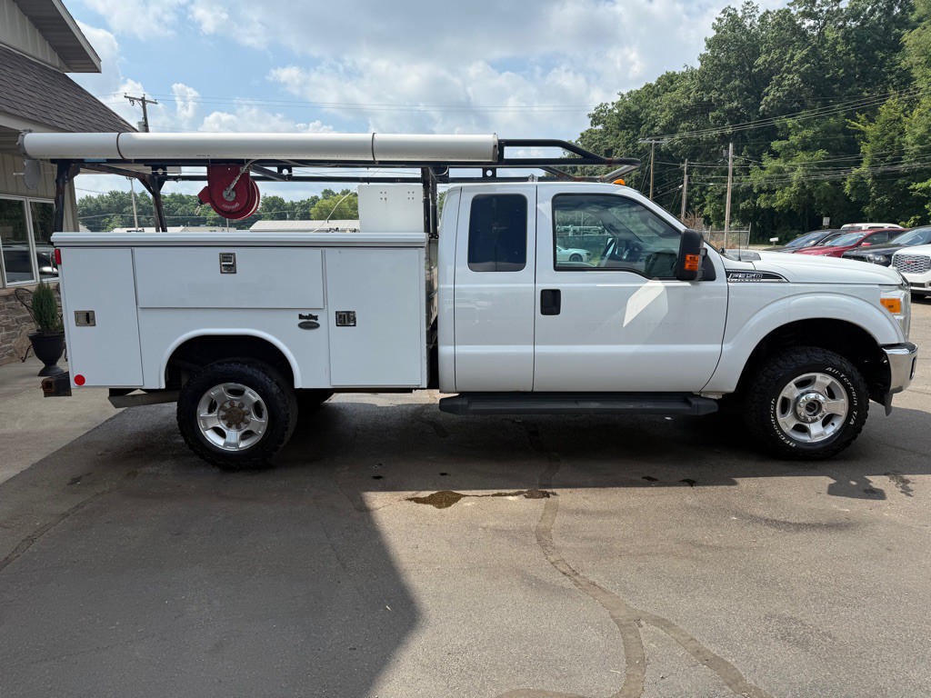 2015 Ford F-350 Image 4