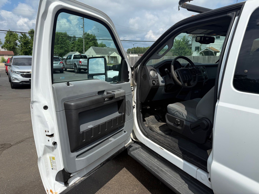 2015 Ford F-350 Image 9