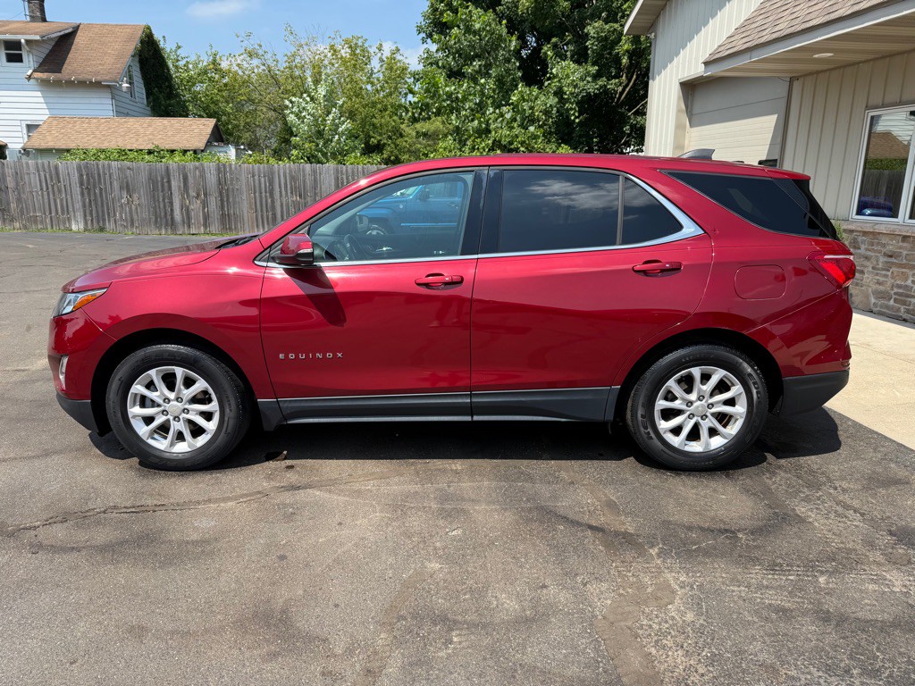 2018 Chevrolet Equinox Image 2