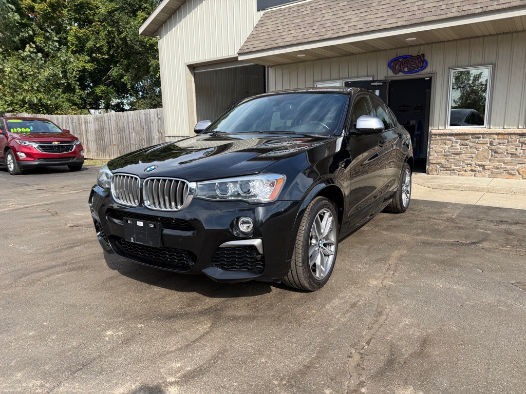 2017 BMW X4 Image 1