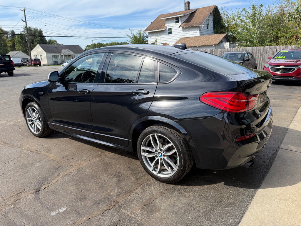 2017 BMW X4 Image 3
