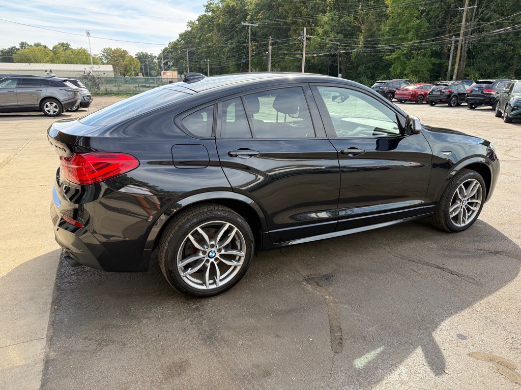 2017 BMW X4 Image 6