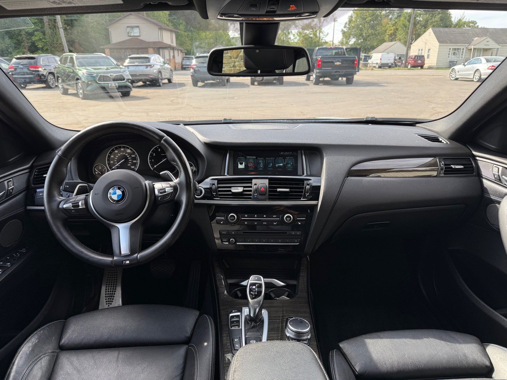 2017 BMW X4 Image 19