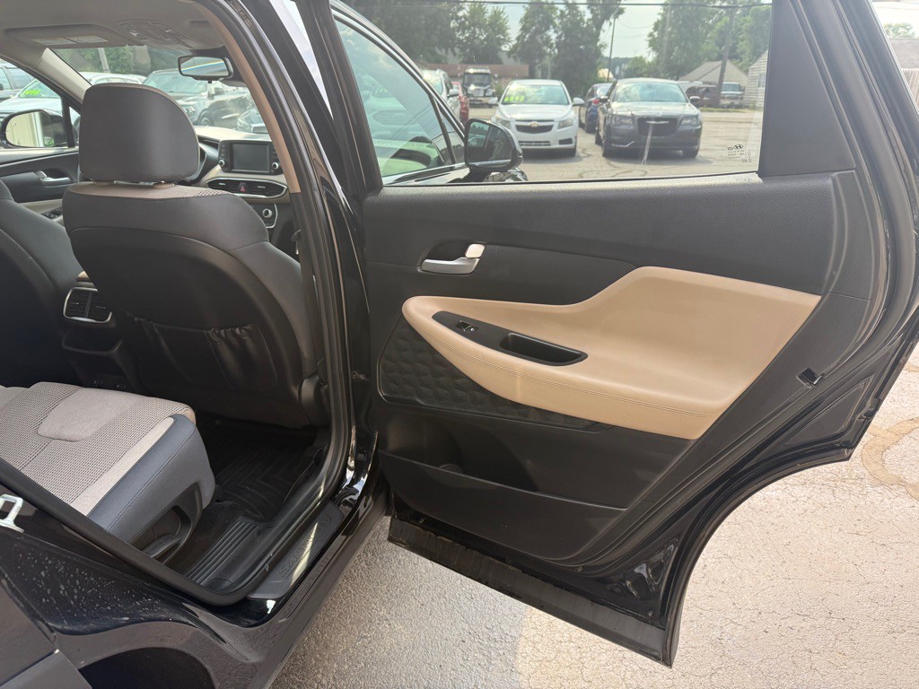 2020 Hyundai Santa Fe Image 12