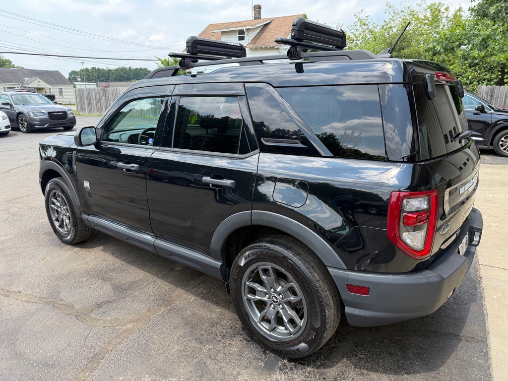 2021 Ford Bronco Image 3