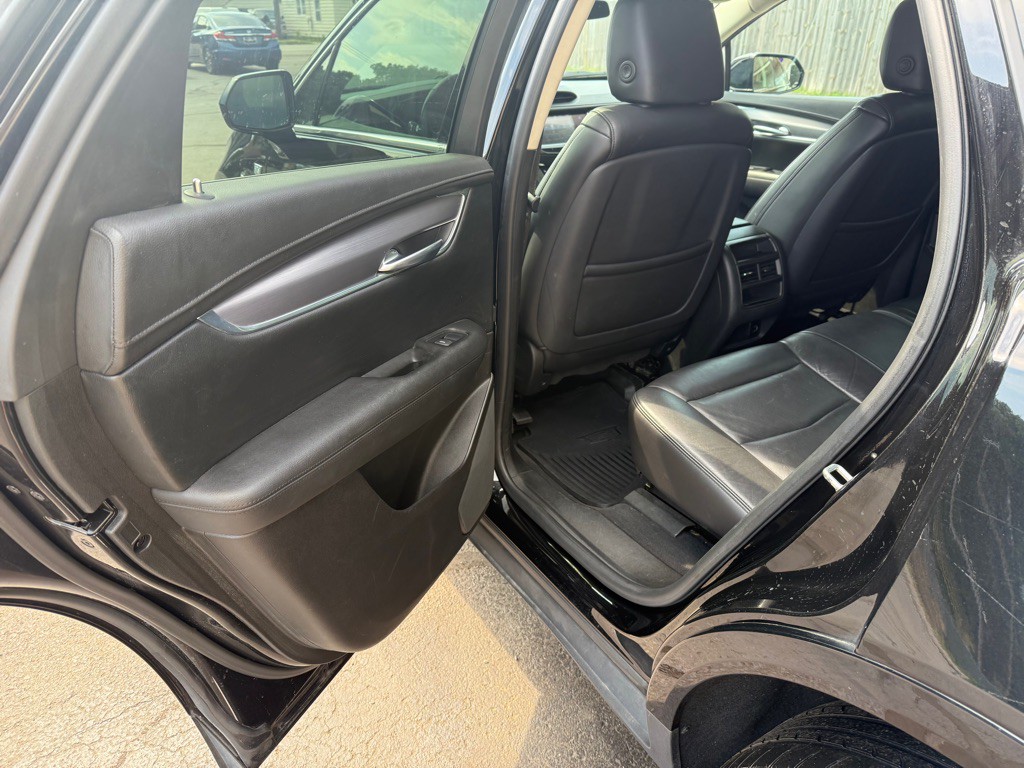 2018 Cadillac XT5 Image 11