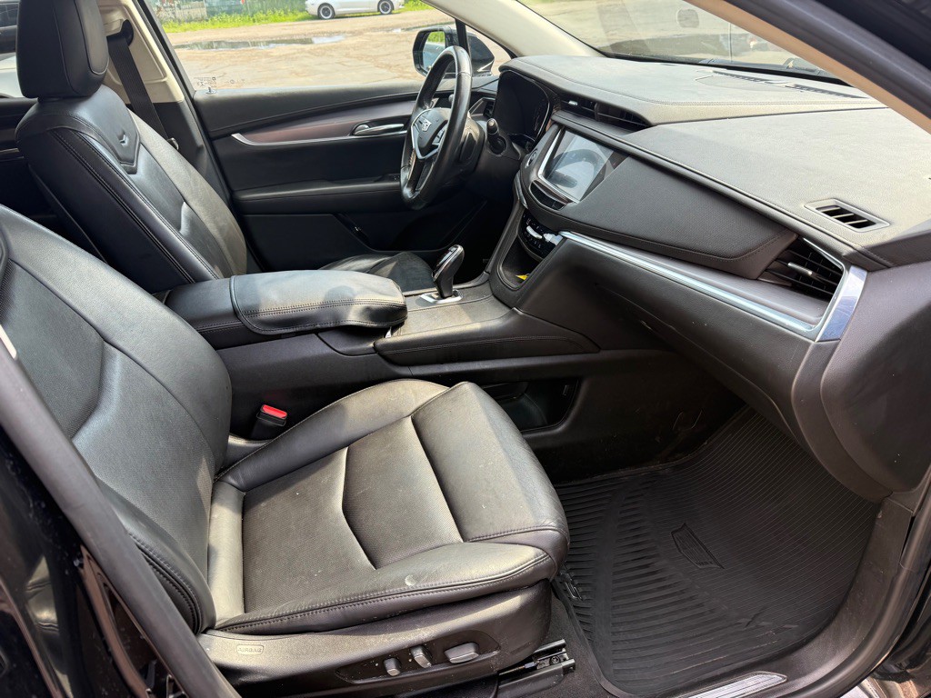 2018 Cadillac XT5 Image 16