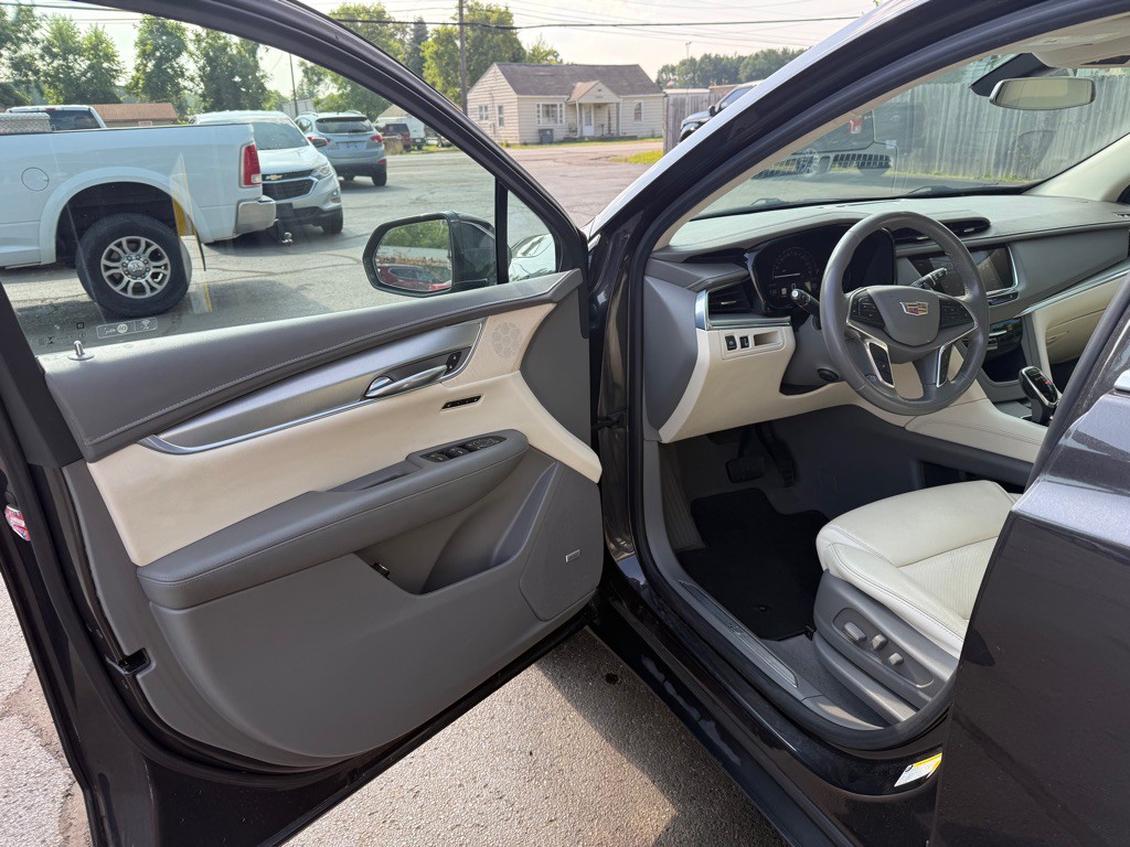 2018 Cadillac XT5 Image 5