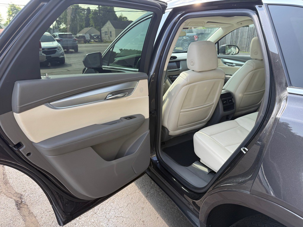 2018 Cadillac XT5 Image 10