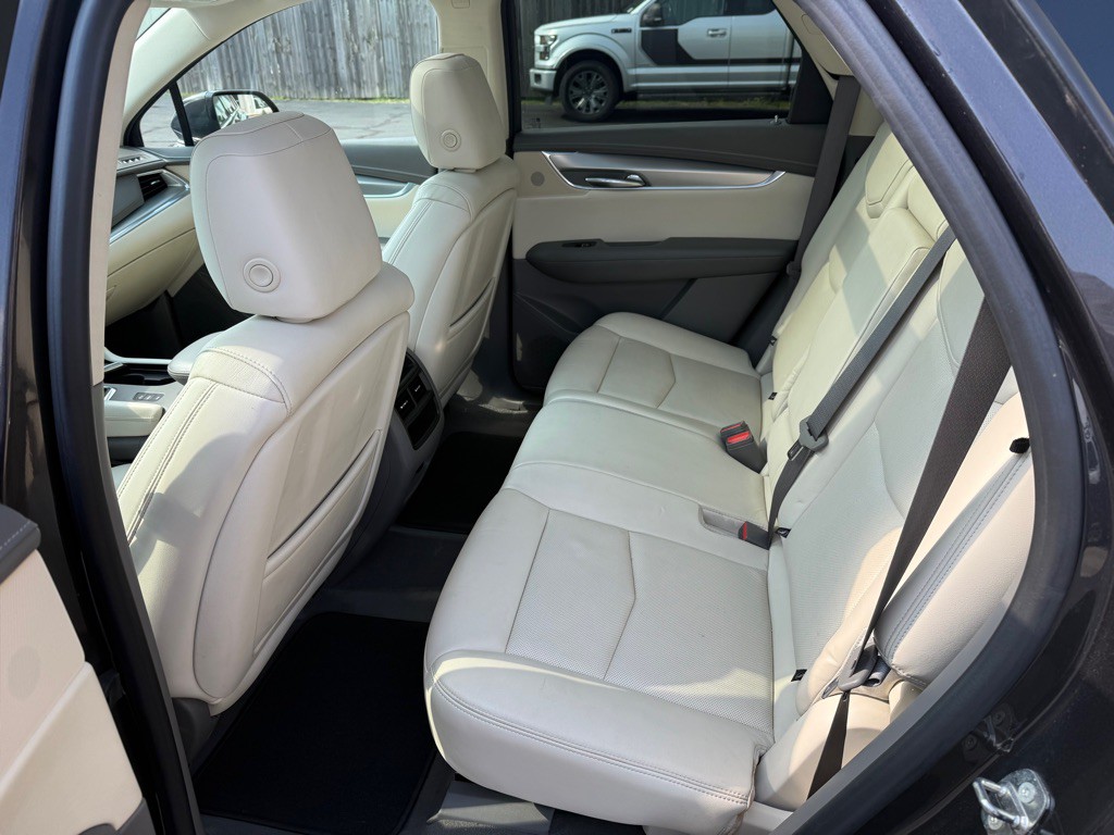 2018 Cadillac XT5 Image 11