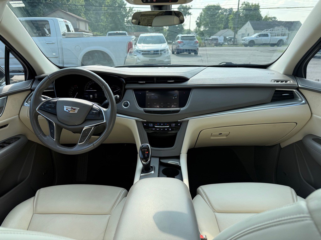 2018 Cadillac XT5 Image 14