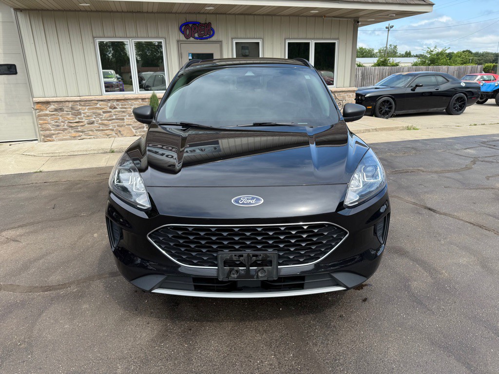 2022 Ford Escape Image 3