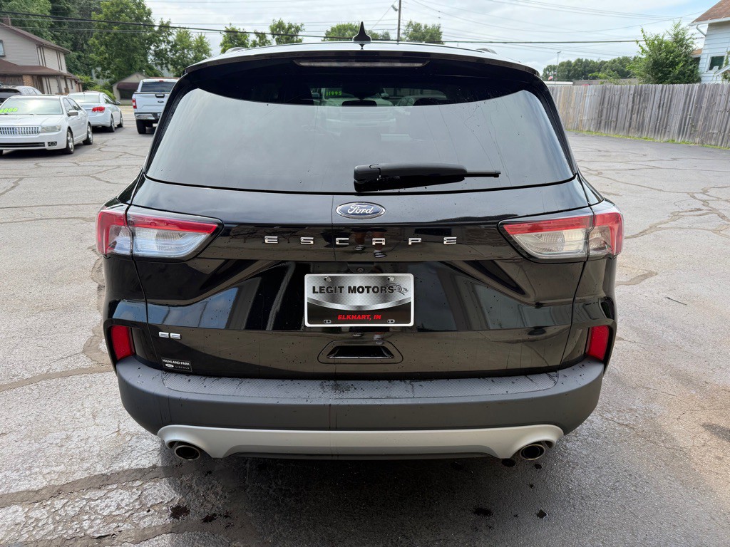 2022 Ford Escape Image 9
