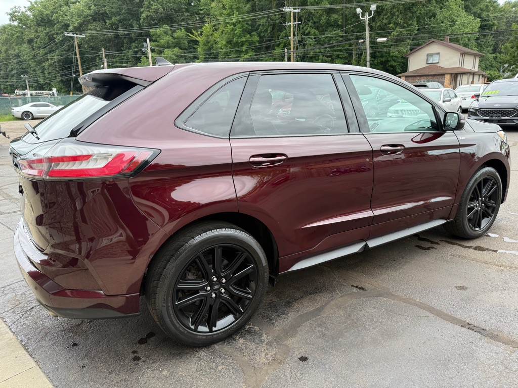 2020 Ford Edge Image 5