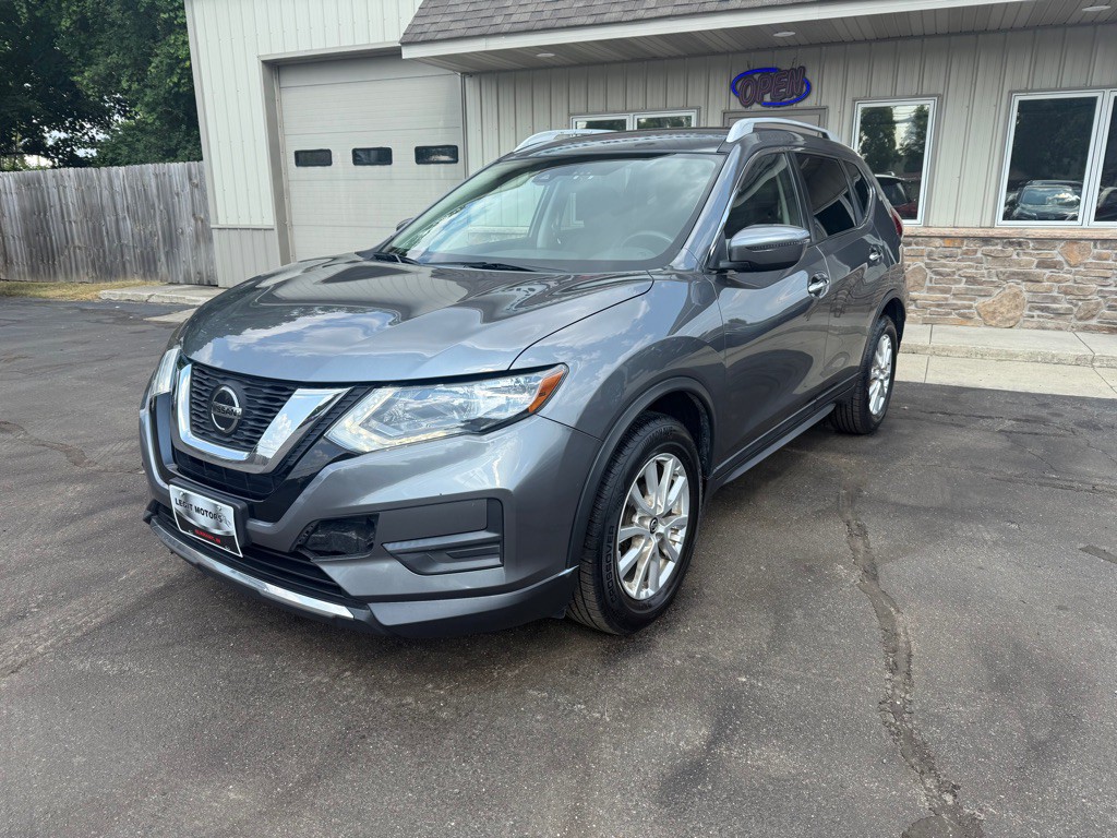 2019 Nissan Rogue Image 1