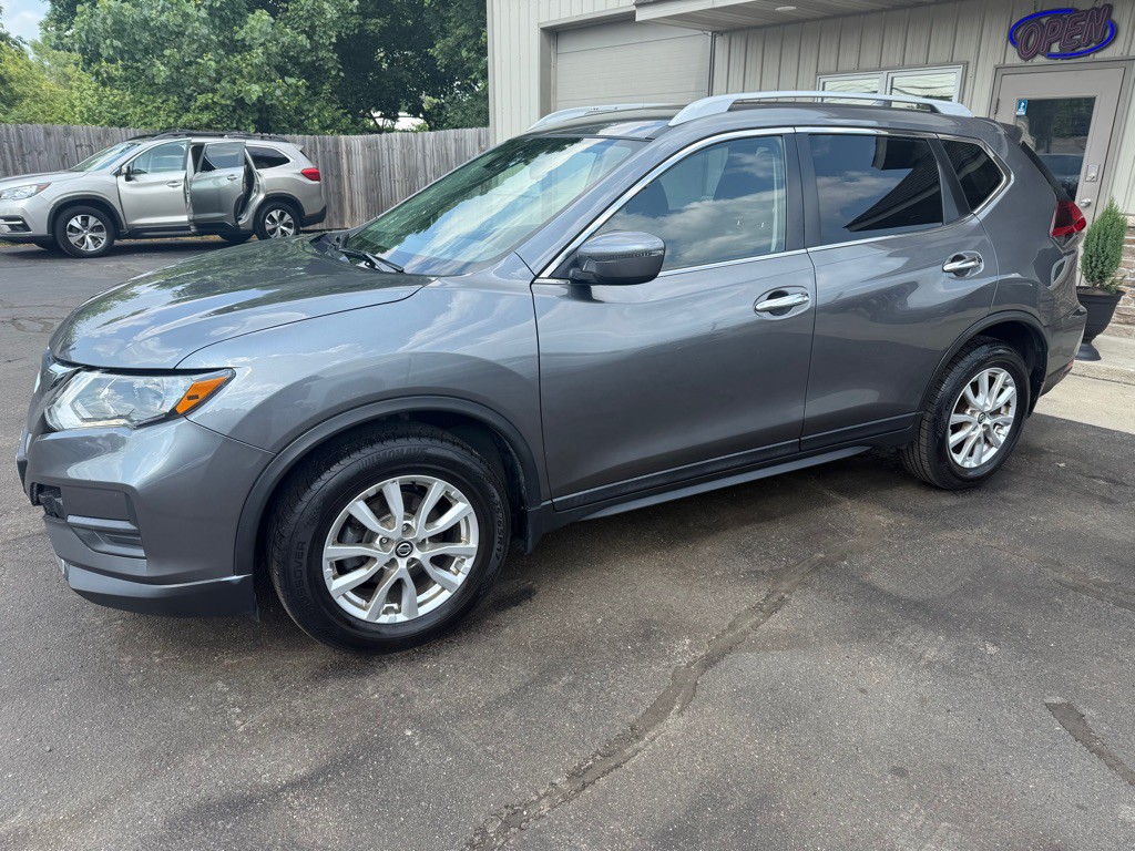 2019 Nissan Rogue Image 2