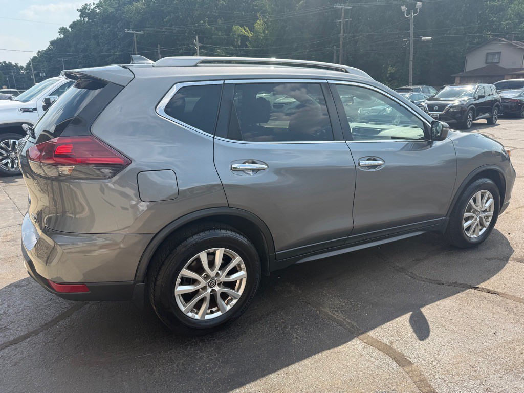 2019 Nissan Rogue Image 3