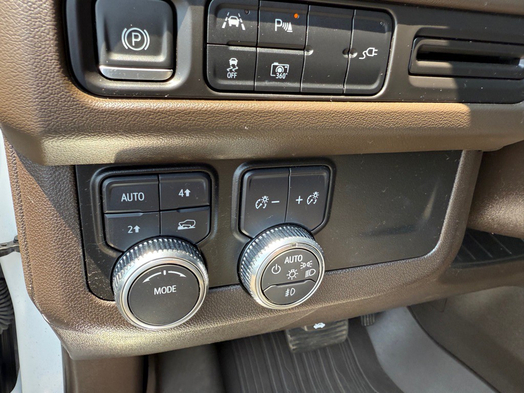 2022 GMC Yukon Image 23