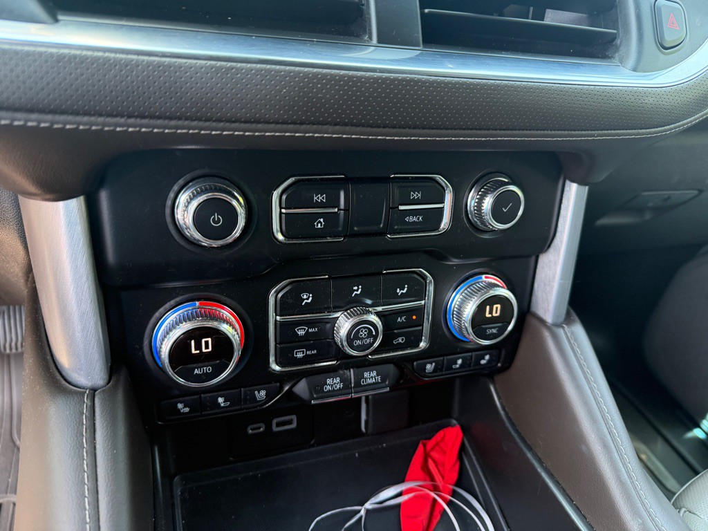 2022 GMC Yukon Image 29