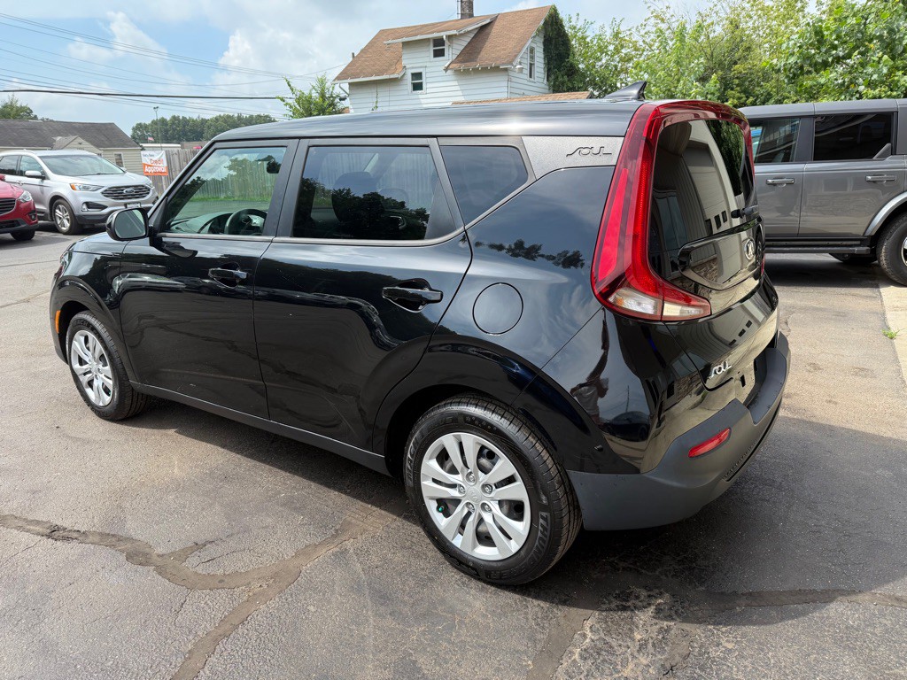 2020 Kia Soul Image 2