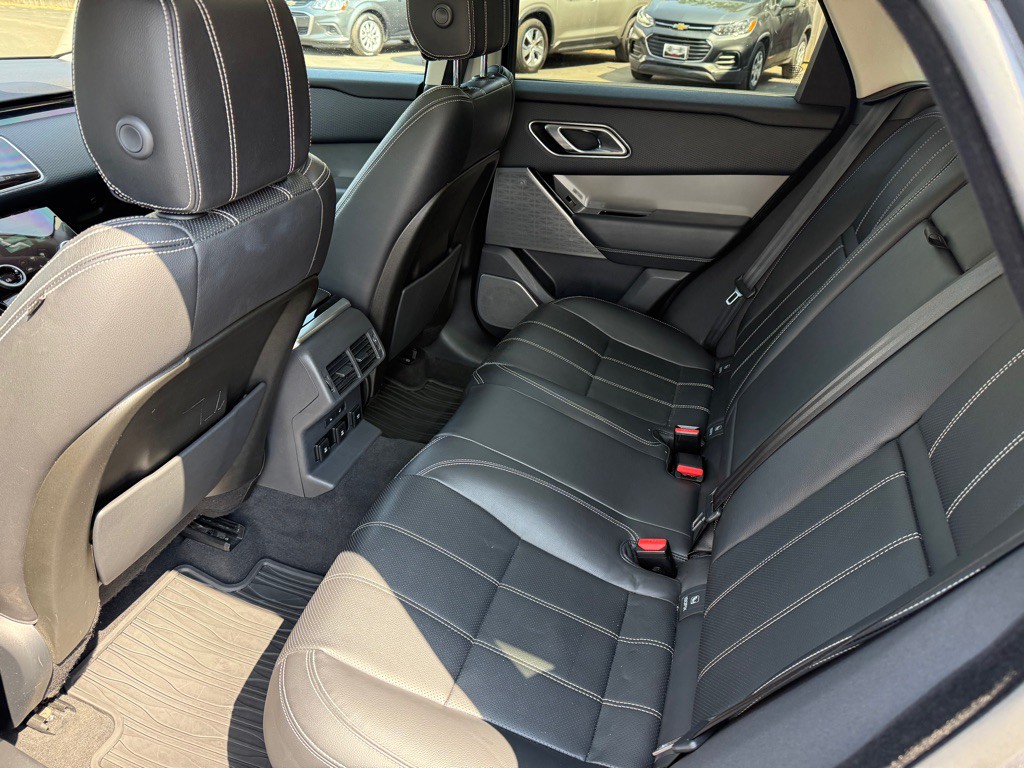 2018 Land Rover Range Rover Image 13