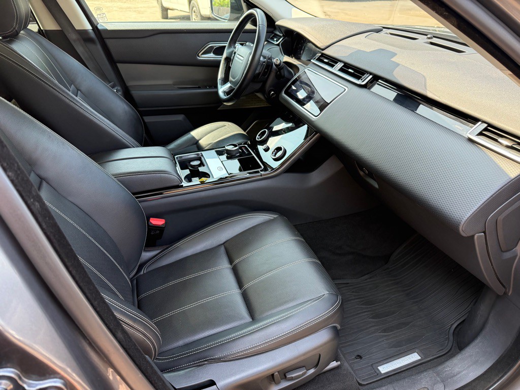 2018 Land Rover Range Rover Image 18
