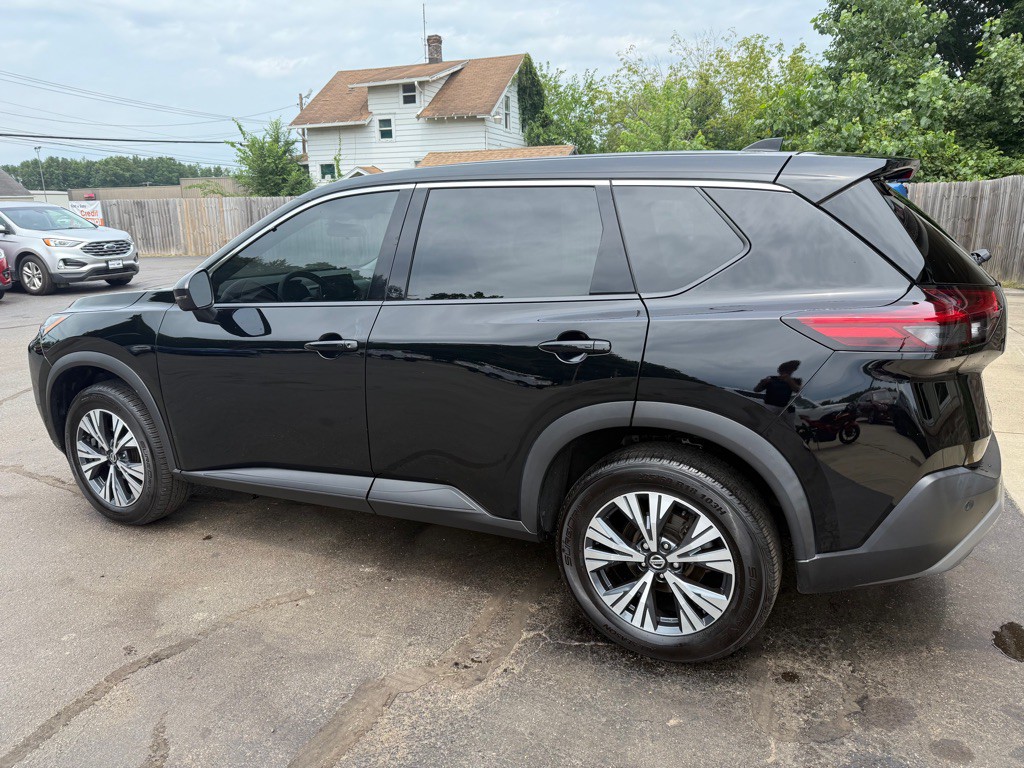 2021 Nissan Rogue Image 3