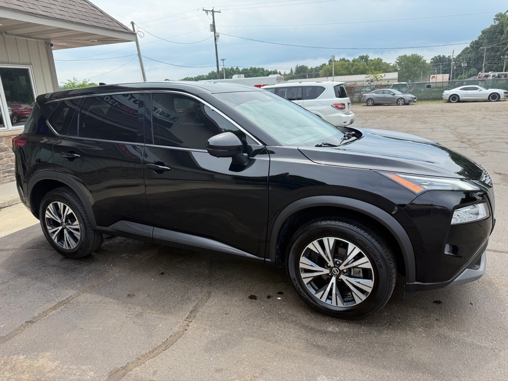 2021 Nissan Rogue Image 4