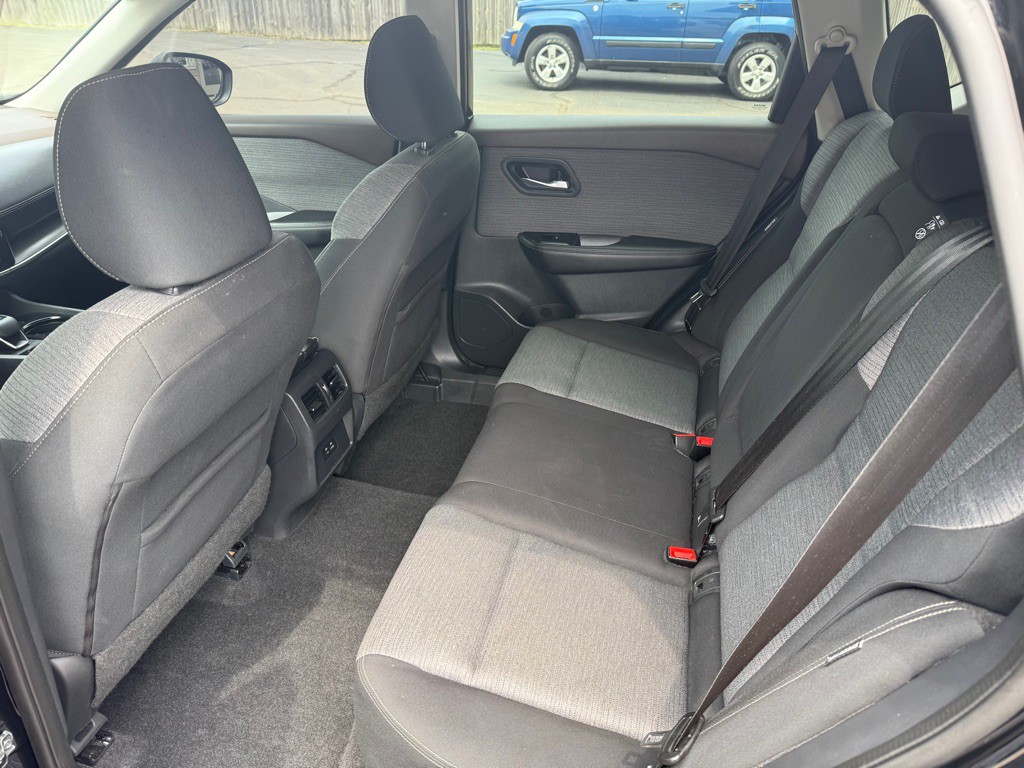2021 Nissan Rogue Image 11