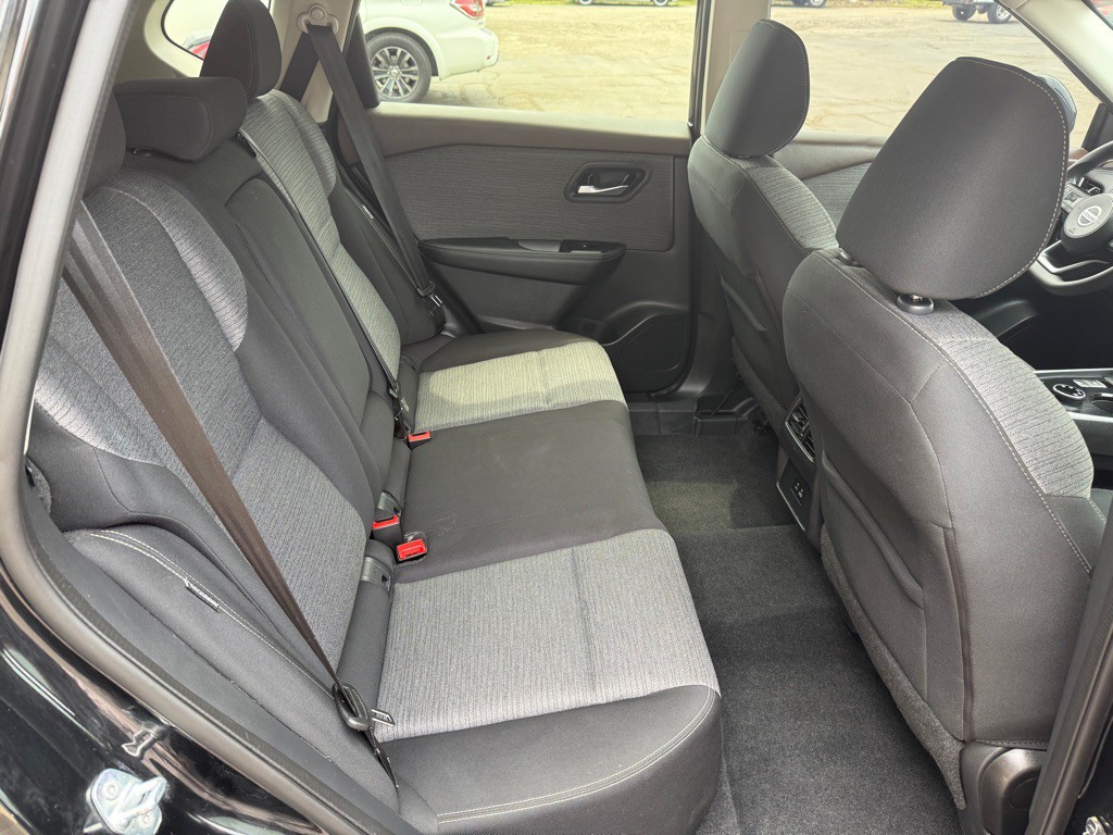 2021 Nissan Rogue Image 13
